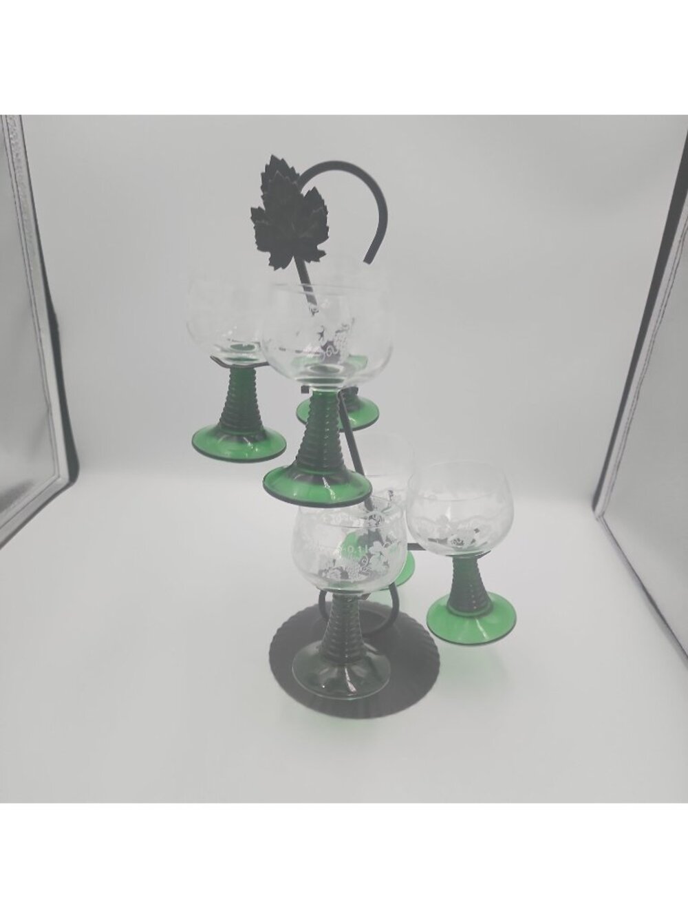 Vintage Luminarc France Etched Grapevine Ribbed Green Stem Wine Glasses 6 Stand